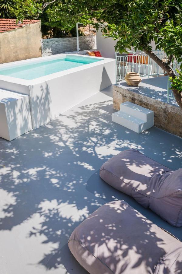 Bohemian Nest - Cheerful 2-Bedroom Villa With Pool Dhavgata Ngoại thất bức ảnh